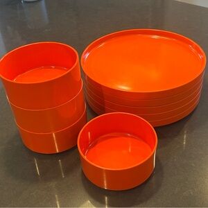 Massimo Vignelli Heller Plates + Bowls